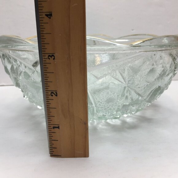Vintage 1950s 8" Crystal Starburst Cut Glass Serving Bowl Gold Scalloped Rim - Picture 9 of 9